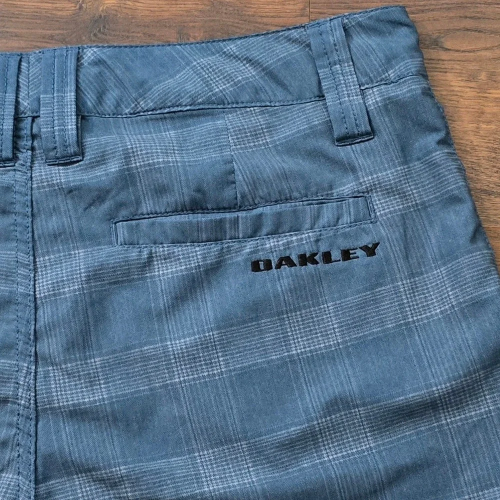 Oakley Mens Blue Plaid Hybrid Walk Shorts Size 32 Boardshorts Casual Golf Surf